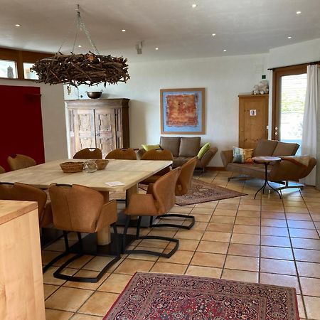 Paulis Ferienhaus Mit Kamin & Sonnenterrasse - Je Zimmer Ein Eigenes Bad - Gratis Sauna - Reinigung & Waesche Inklusive - 1 Hund Ohne Aufpreis - Ideal Zum Wandern, 20 Min Zum See Villa Бюланж Екстериор снимка