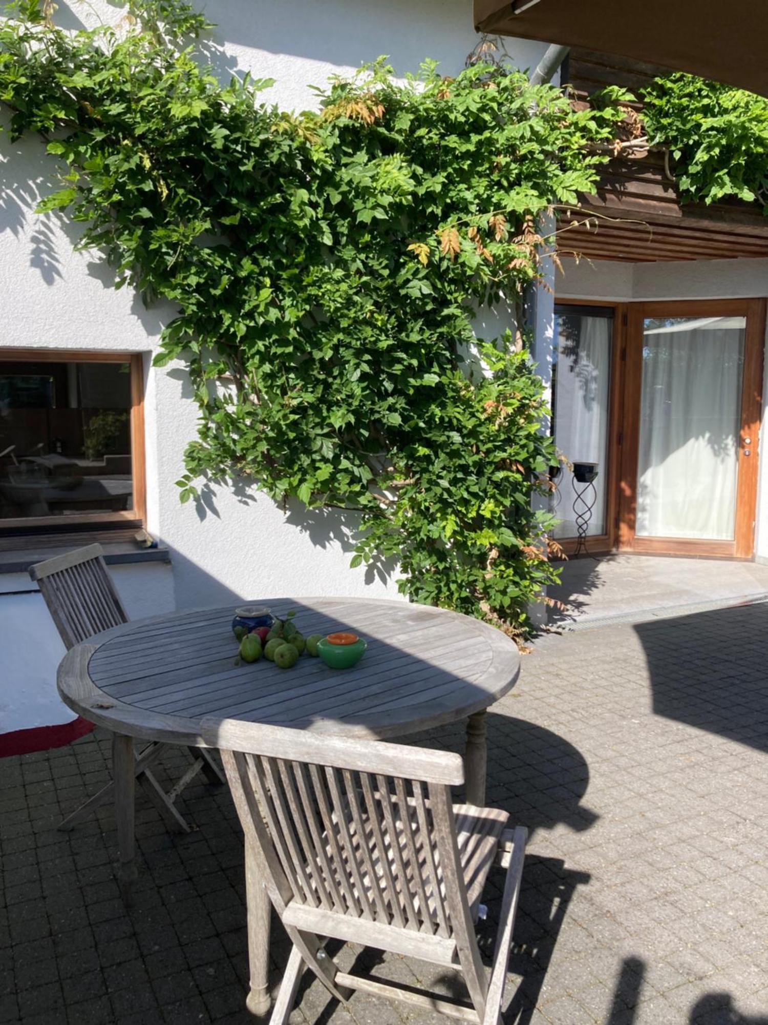 Paulis Ferienhaus Mit Kamin & Sonnenterrasse - Je Zimmer Ein Eigenes Bad - Gratis Sauna - Reinigung & Waesche Inklusive - 1 Hund Ohne Aufpreis - Ideal Zum Wandern, 20 Min Zum See Villa Бюланж Екстериор снимка