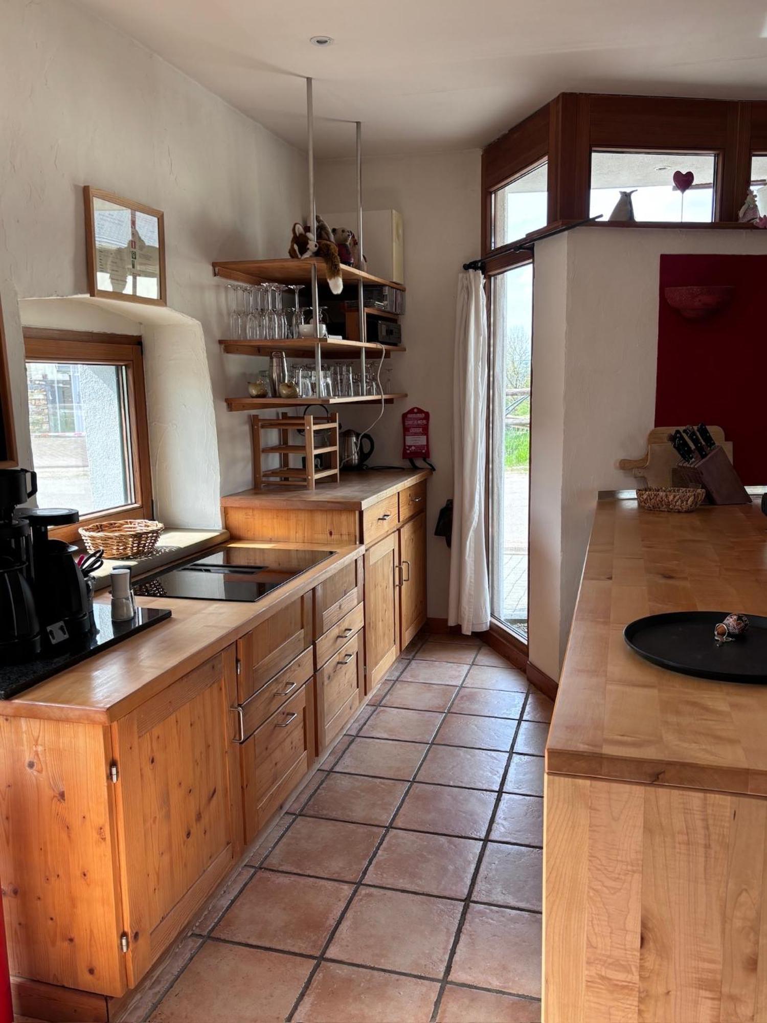 Paulis Ferienhaus Mit Kamin & Sonnenterrasse - Je Zimmer Ein Eigenes Bad - Gratis Sauna - Reinigung & Waesche Inklusive - 1 Hund Ohne Aufpreis - Ideal Zum Wandern, 20 Min Zum See Villa Бюланж Екстериор снимка